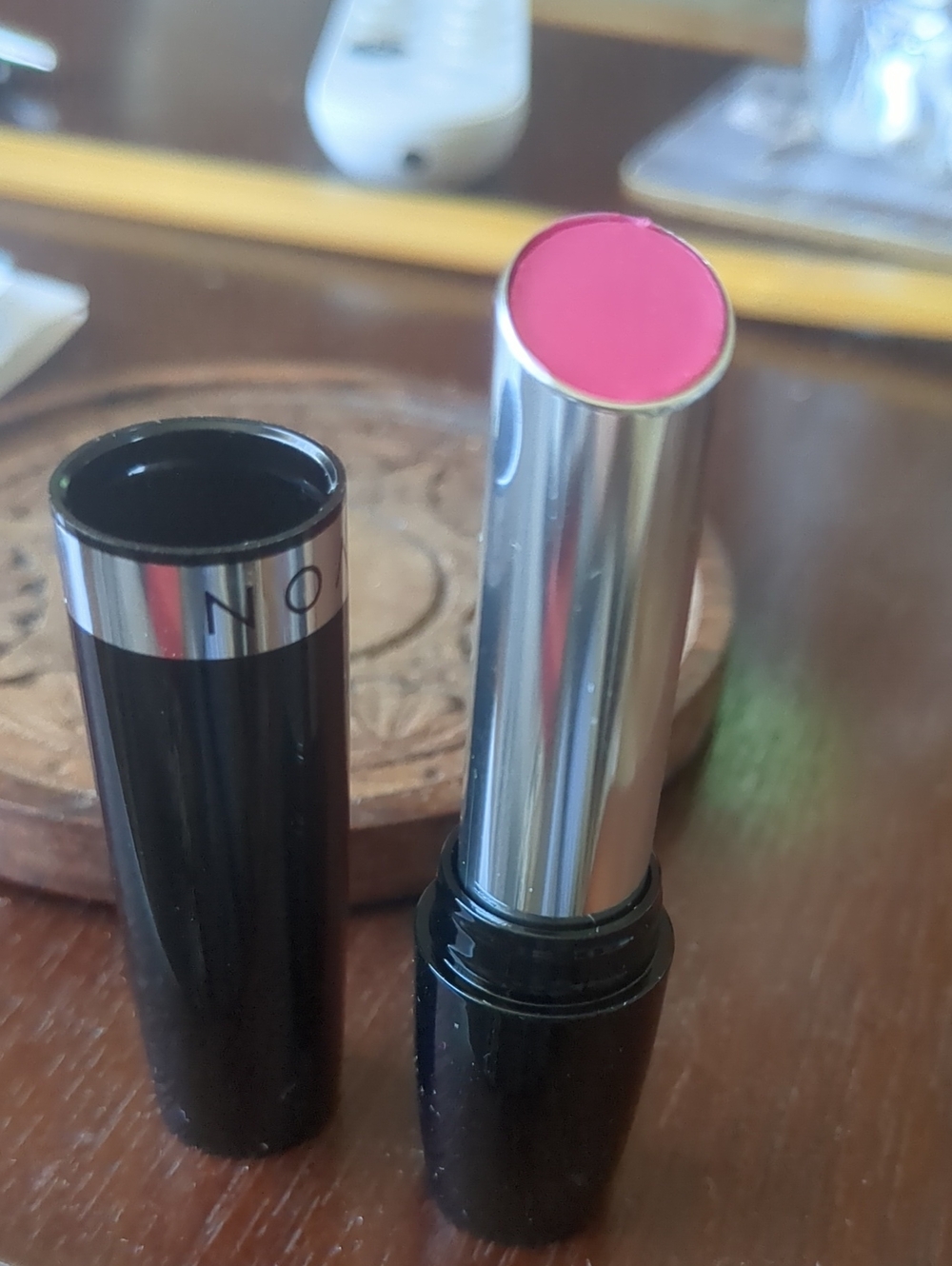 💄Avon Ultra Color indulgence Lipstick